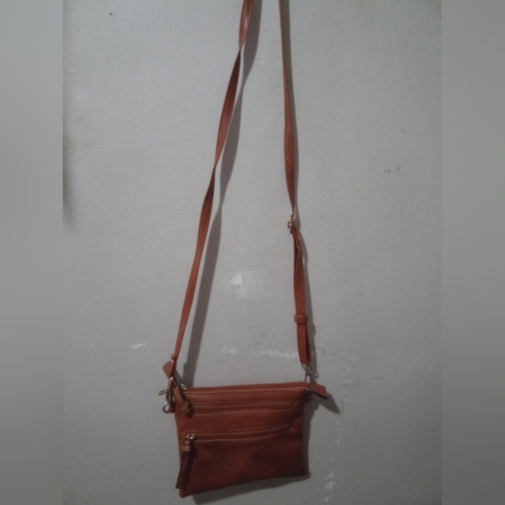 Brown handbag/ crossbody bag with 3 pockets and secret interior pocket